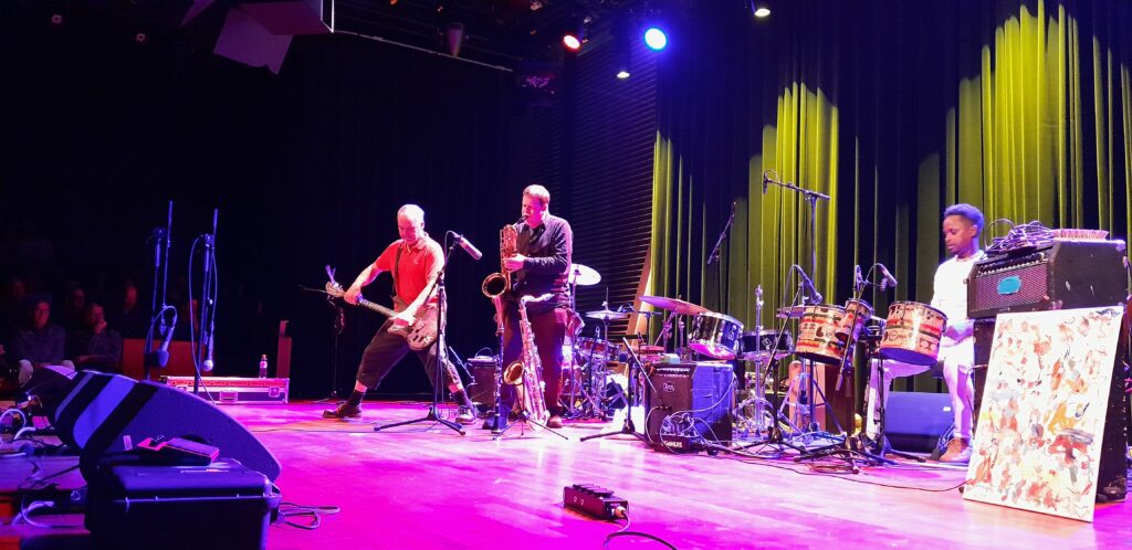 The Ex 45 - Terrie Hessels, Ken Vandermark en Misale Legesse - (c) Helma Vinke