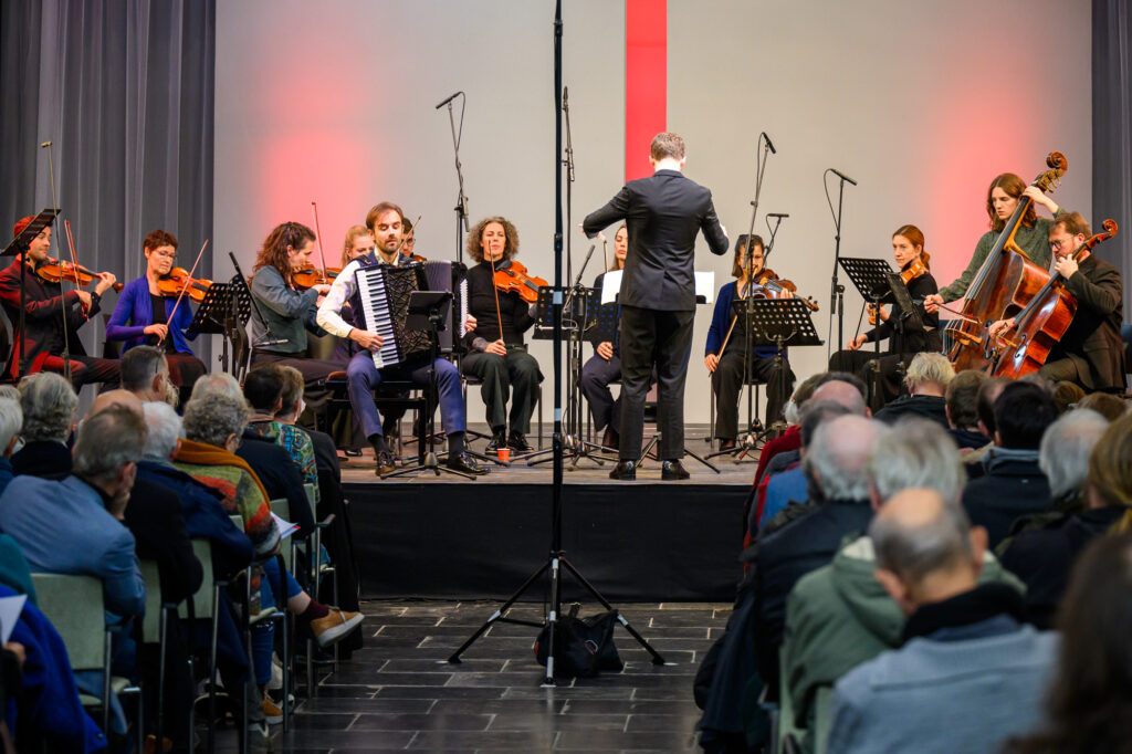 Vincent Van Amsterdam - November Music 2024 - (c) Jostijn Ligtvoet Fotografie